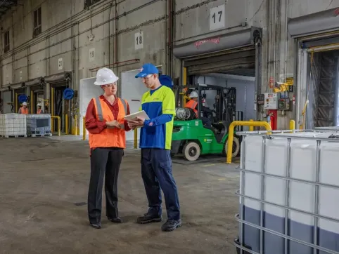 ES-TWS-Hero-employee-min